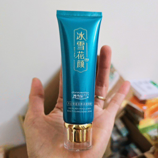 kem chống nắng hoàng cung xanh vip nâng tông da trắng hồng